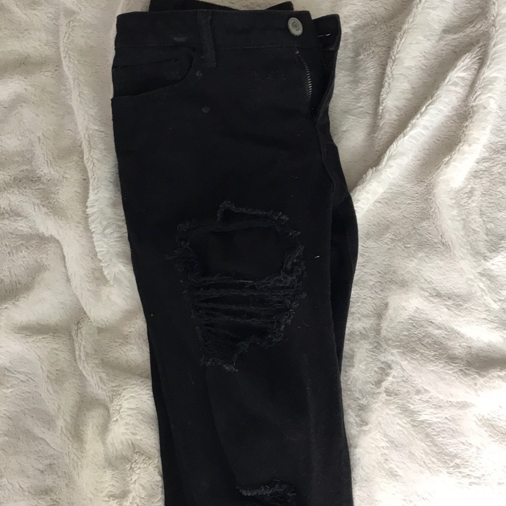 Ripped skinny jeans